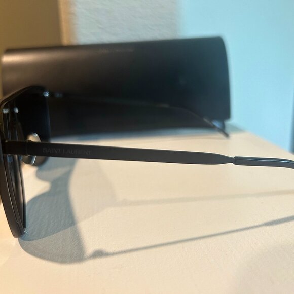 Authentic SAINT LAURENT YSL SL 1-B 001 Mask Unisex Sunglasses - Picture 5 of 7